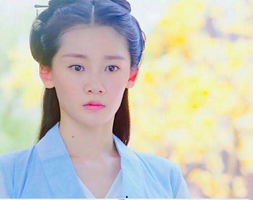 穿成女配后，公主她不伺候了,公主不伺候，我自逍遥游